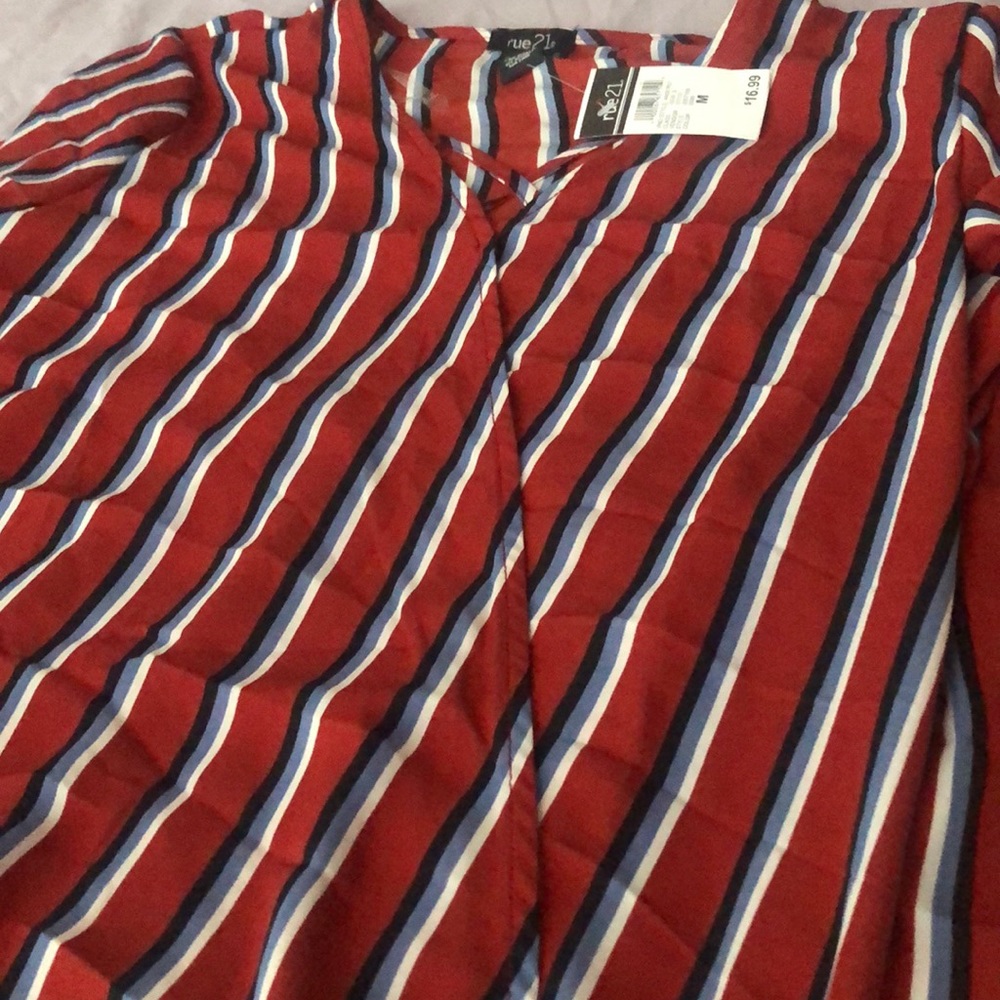 *NEW* Rue21 shirt - Picture 3 of 3